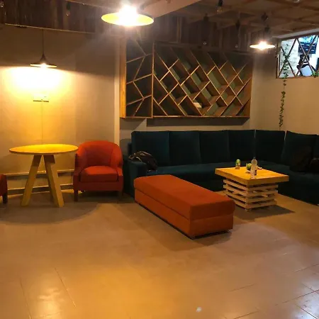 Madpackers Agra-2